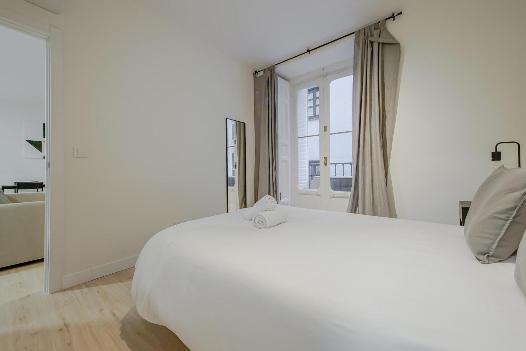Cozy&New Apartment Para 6Pax En La Plaza De Tirso - Madrid E1 Экстерьер фото